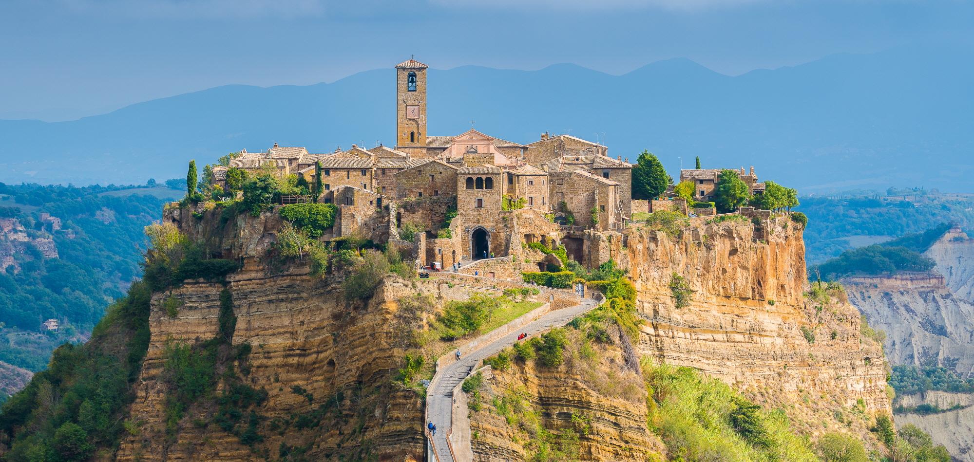 치비타 디 바뇨레조  Civita di Bagnoregio