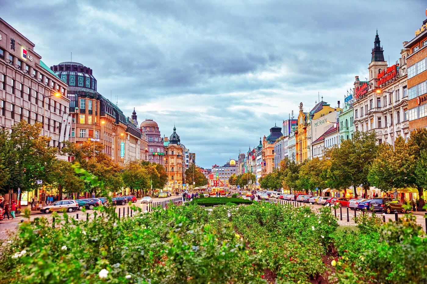 바츨라프 광장  Wenceslas Square