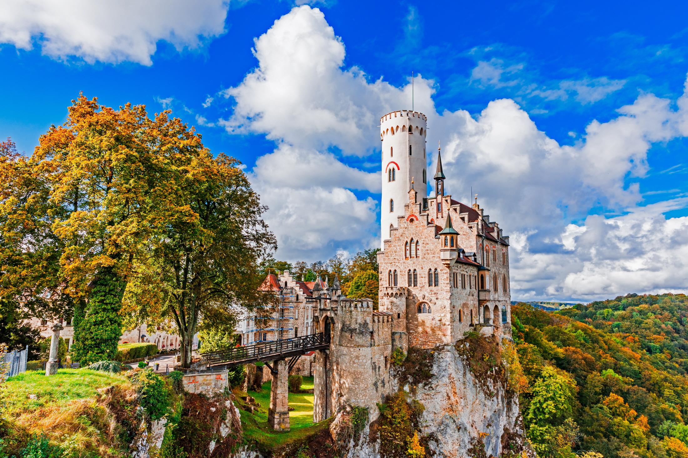 리히텐슈타인 성  Lichtenstein Castle