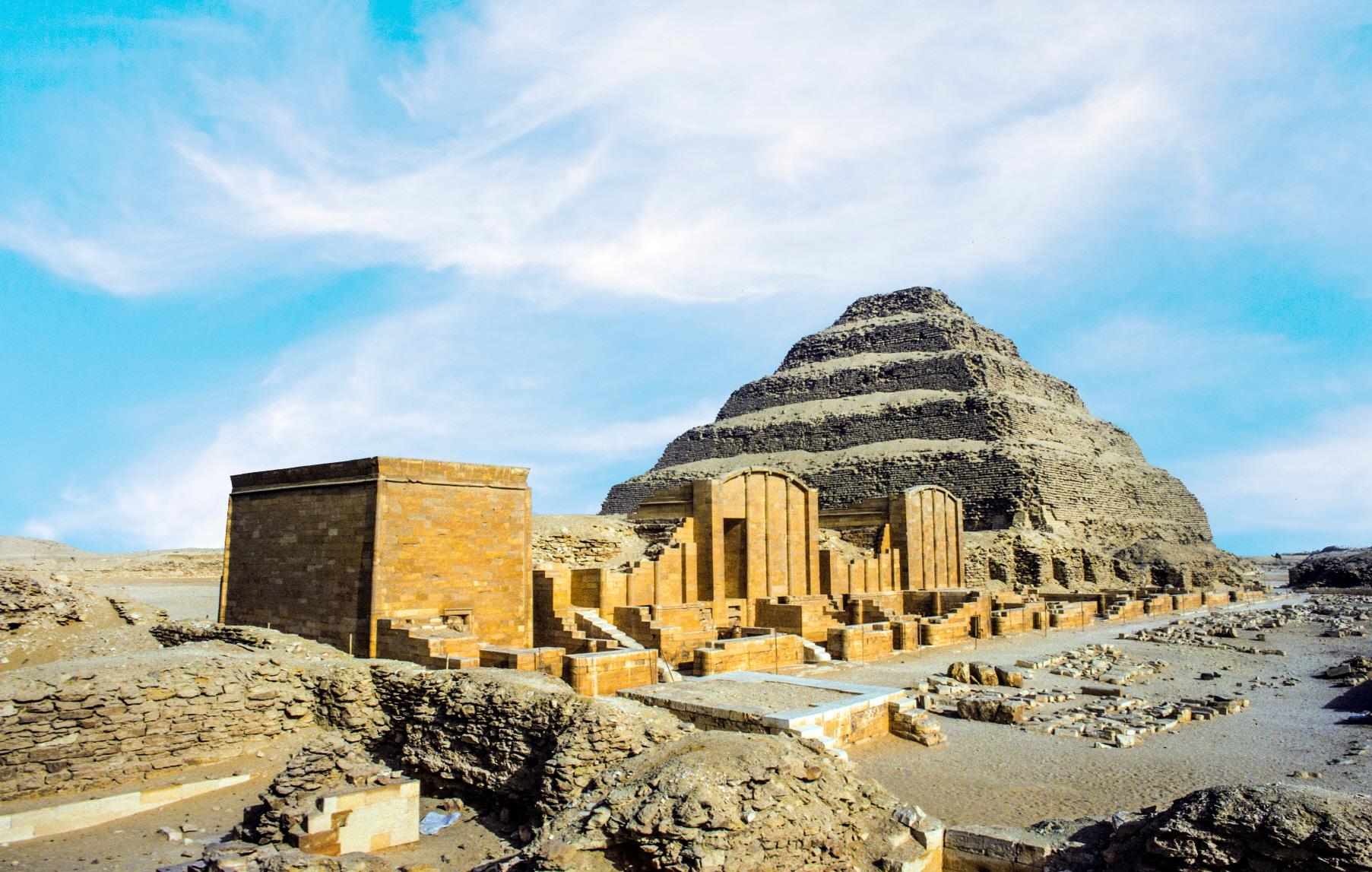 사카라 피라미드  Saqqara Necropolis