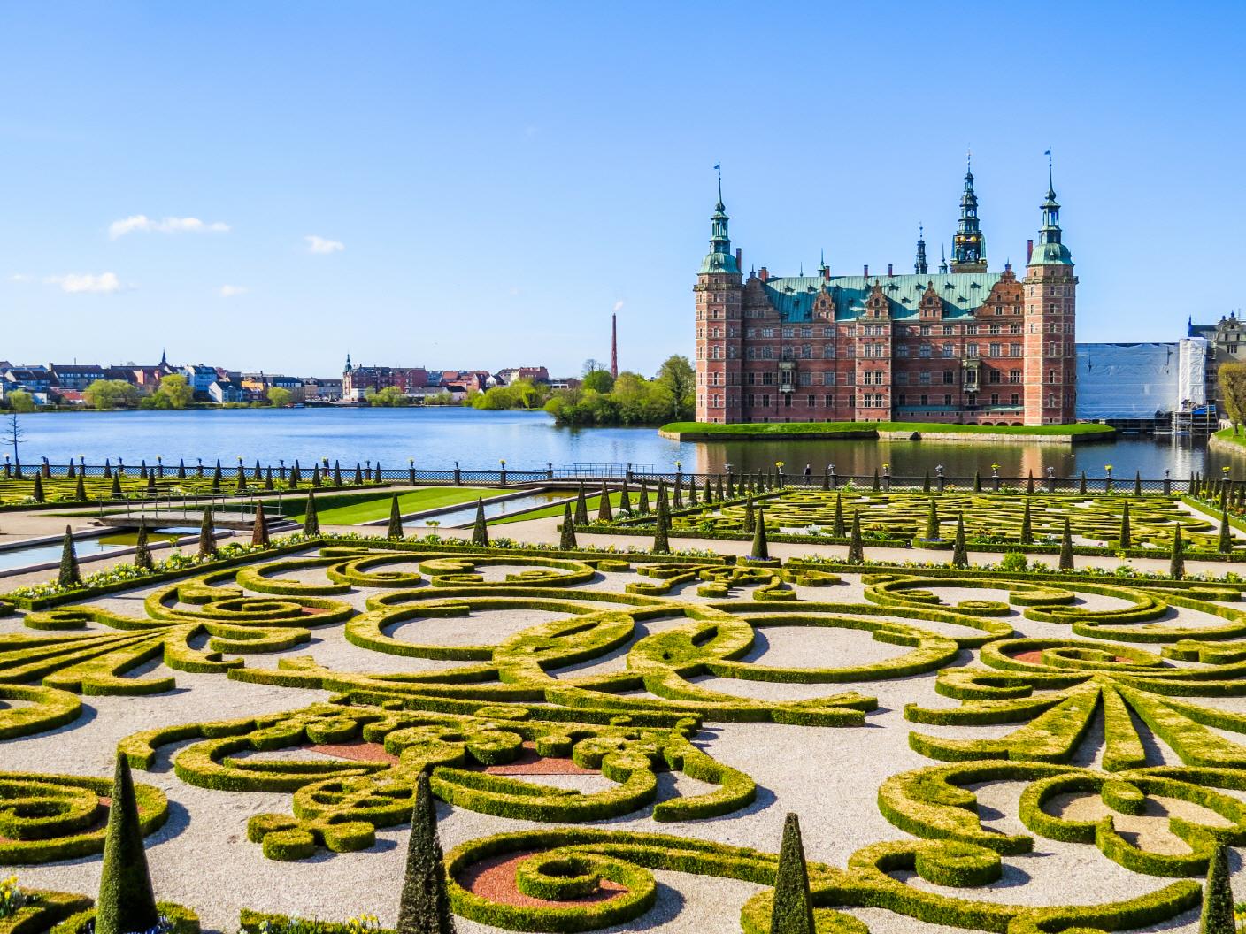 프레데릭스보르 궁전과 정원  Frederiksborg castle