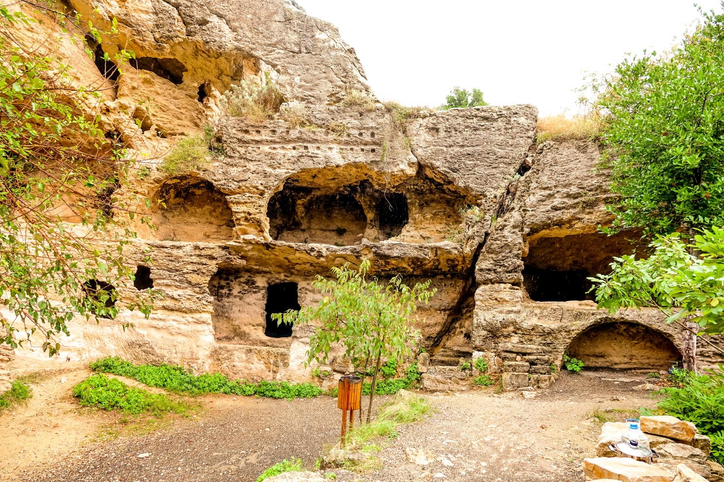 동굴 교회  Antioch cave church
